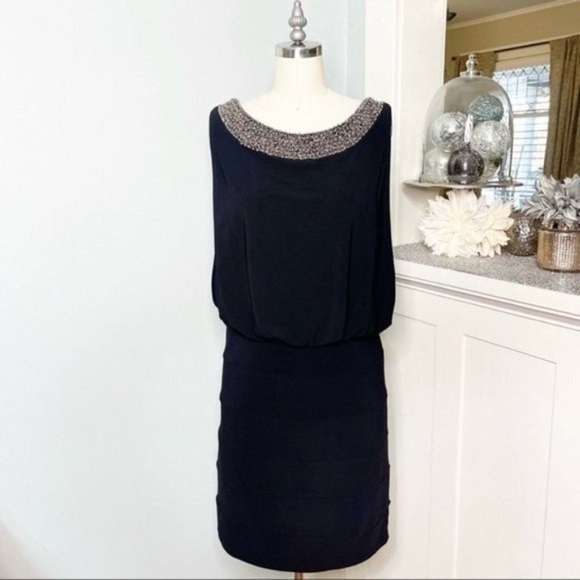 Cachet Black Beaded Neckline Open Back Formal Sheath Dress Medium - Picture 3 of 10